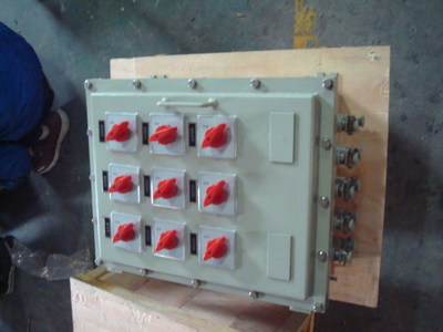 【特價銷售照明配電箱、配電柜、無功補償柜】價格,廠家,圖片,無功補償裝置,瑞安市恒安電氣-